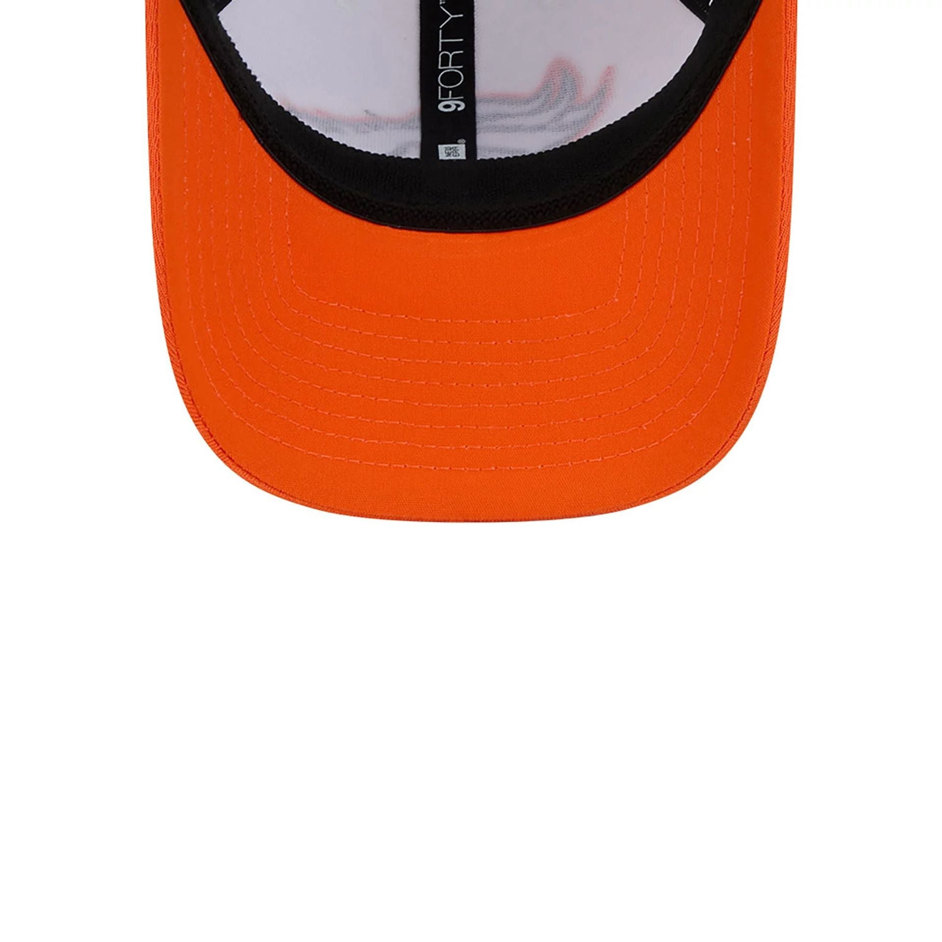 This is a Denver Broncos NFL Training 2024 White 9FORTY Stretch Snap Cap 4