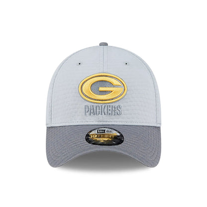 This is a Green Bay Packers NFL Training 2024 Grey 39THIRTY Stretch Fit Cap 3