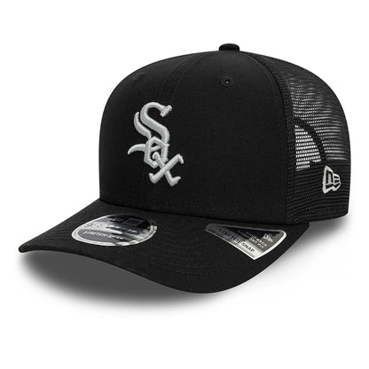 This is a Chicago White Sox Canvas Black 9SEVENTY Stretch Snap Adjustable Cap 1