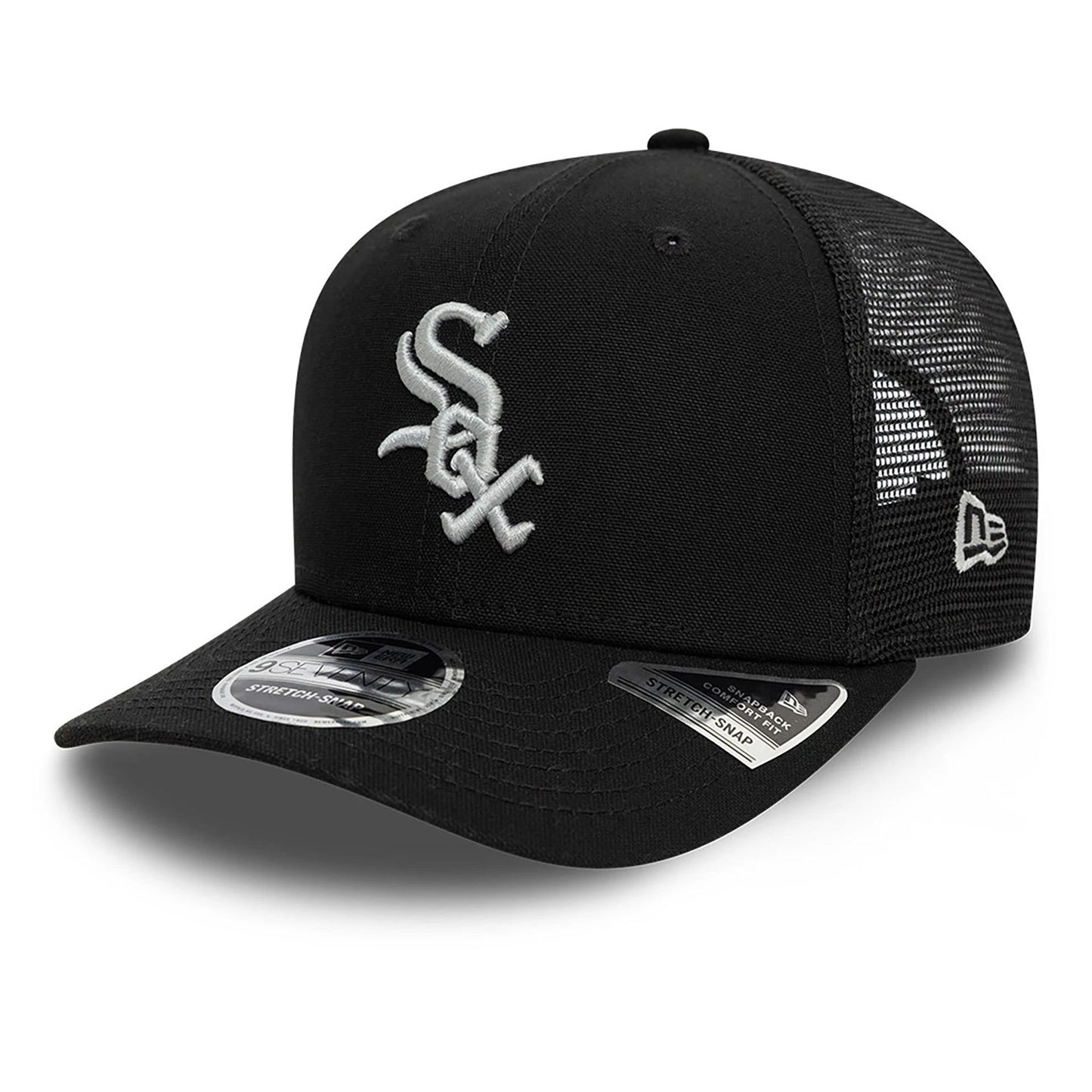 This is a Chicago White Sox Canvas Black 9SEVENTY Stretch Snap Adjustable Cap 1