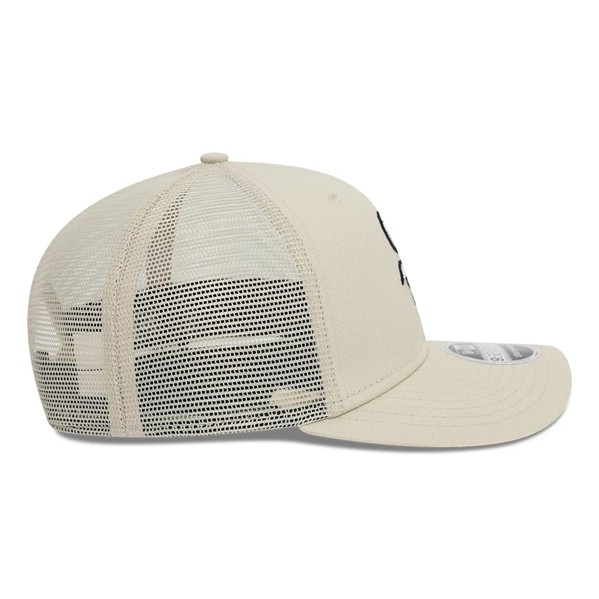 This is a Chicago White Sox Canvas Light Beige 9SEVENTY Stretch Snap Adjustable Cap 6