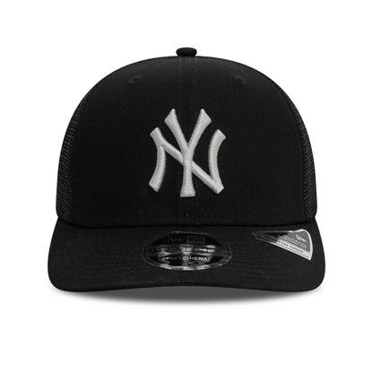 This is a New York Yankees Canvas Black 9SEVENTY Stretch Snap Adjustable Cap 3