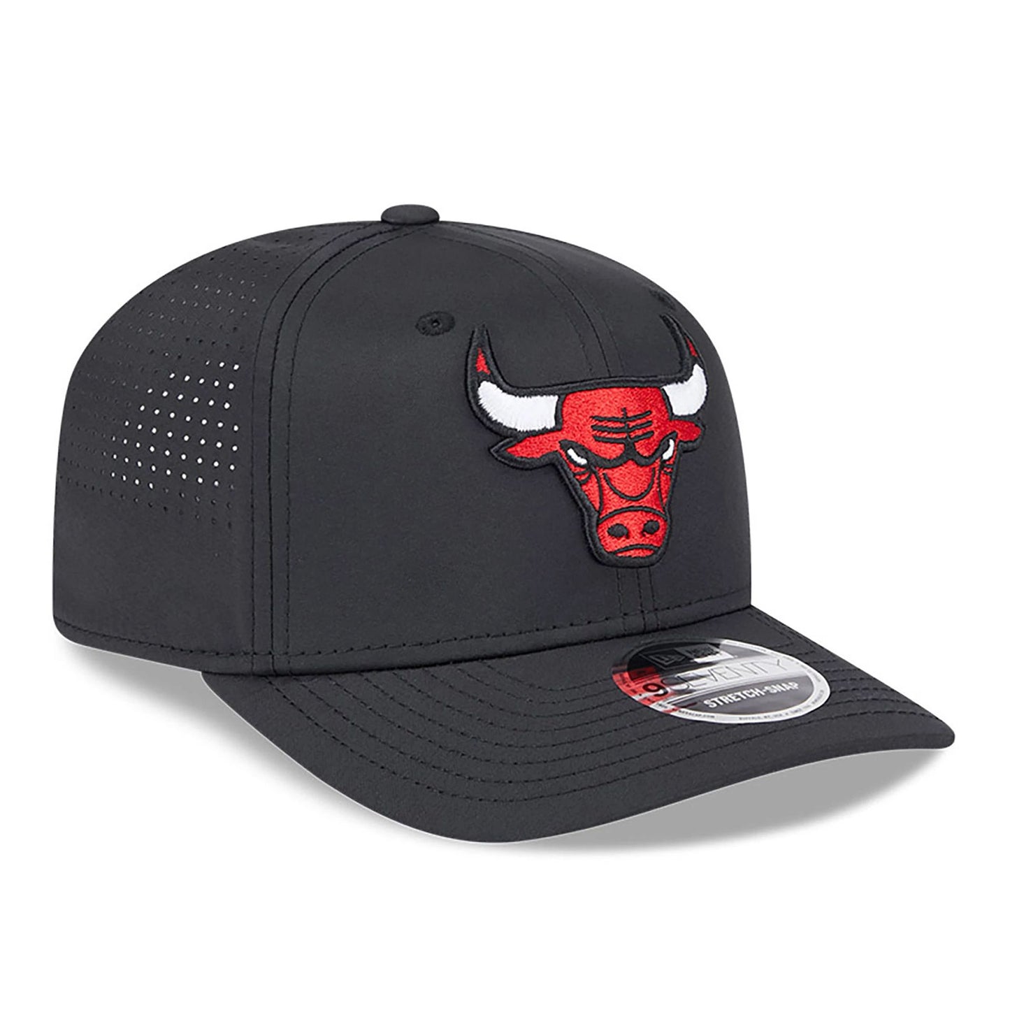 This is a Chicago Bulls AC Performance Black 9SEVENTY Stretch Snap Adjustable Cap 4