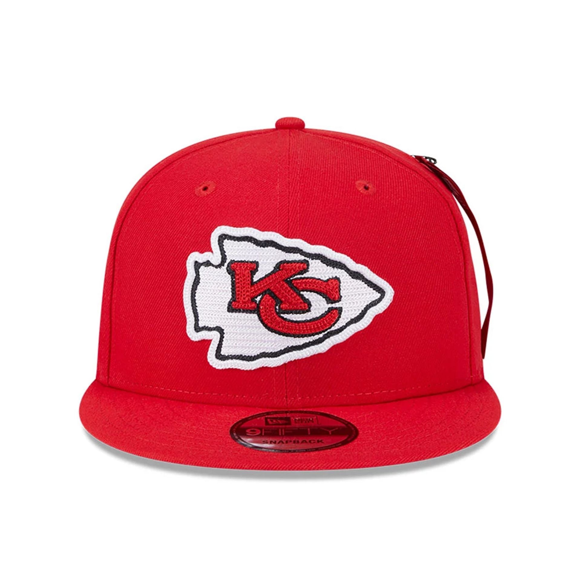 This is a Kansas City Chiefs NFL x Alpha Industries Red 9FIFTY Snapback Cap 2