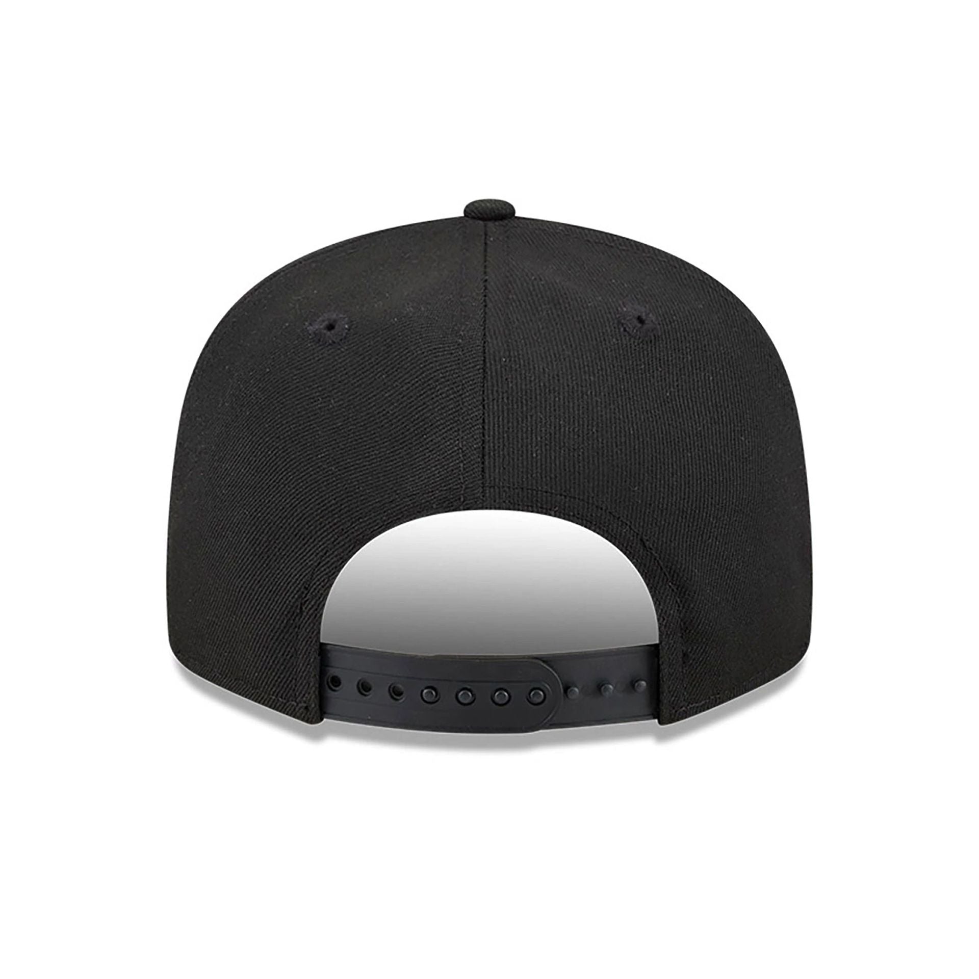 This is a Chicago Bulls NBA x Alpha Industries Black 9FIFTY Snapback Cap 5