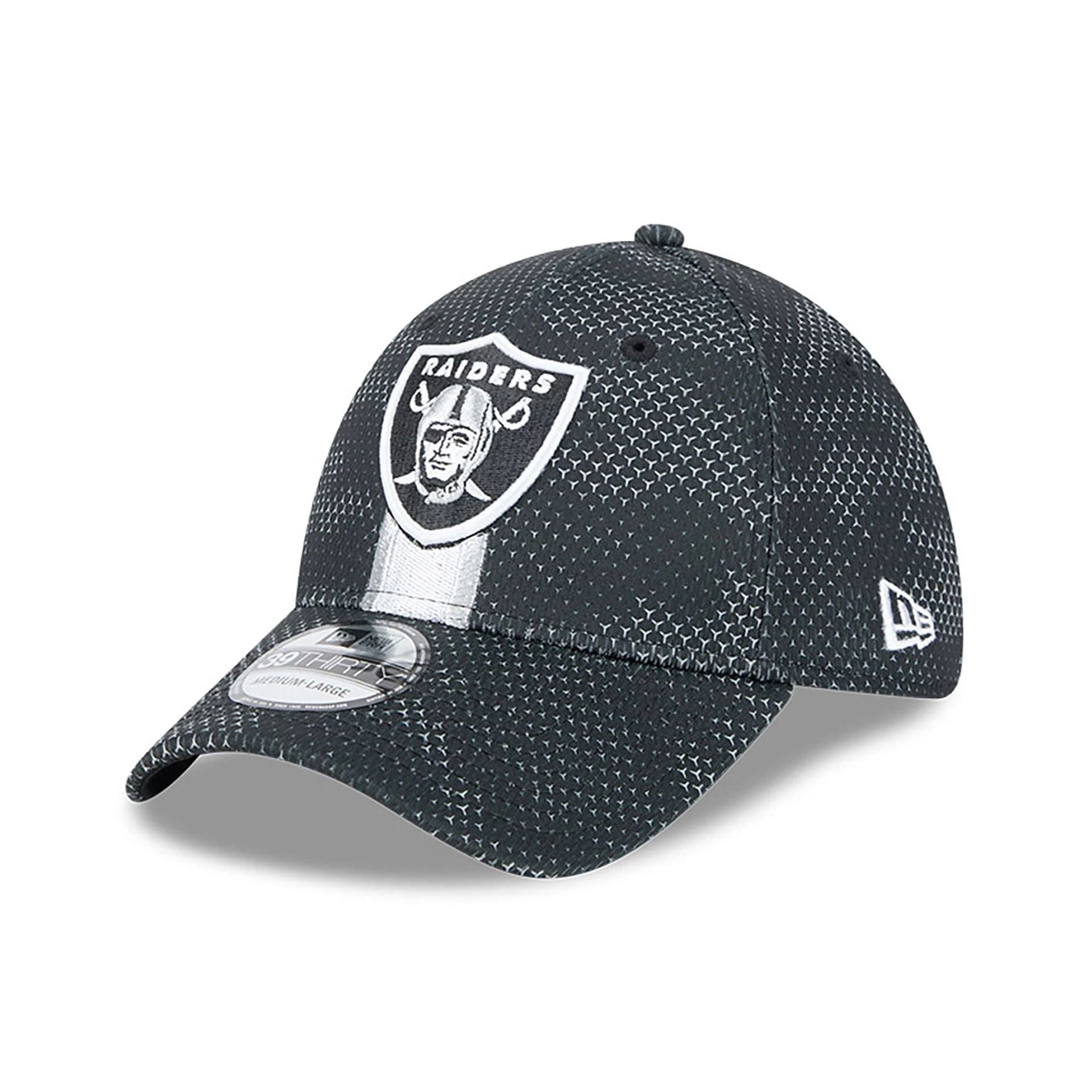 This is a Las Vegas Raiders NFL Sideline 2024 Black 39THIRTY Stretch Fit Cap 3