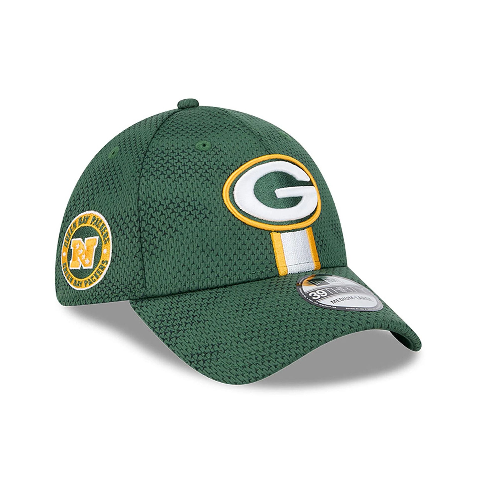 This is a Green Bay Packers NFL Sideline 2024 Dark Green 39THIRTY Stretch Fit Cap 1