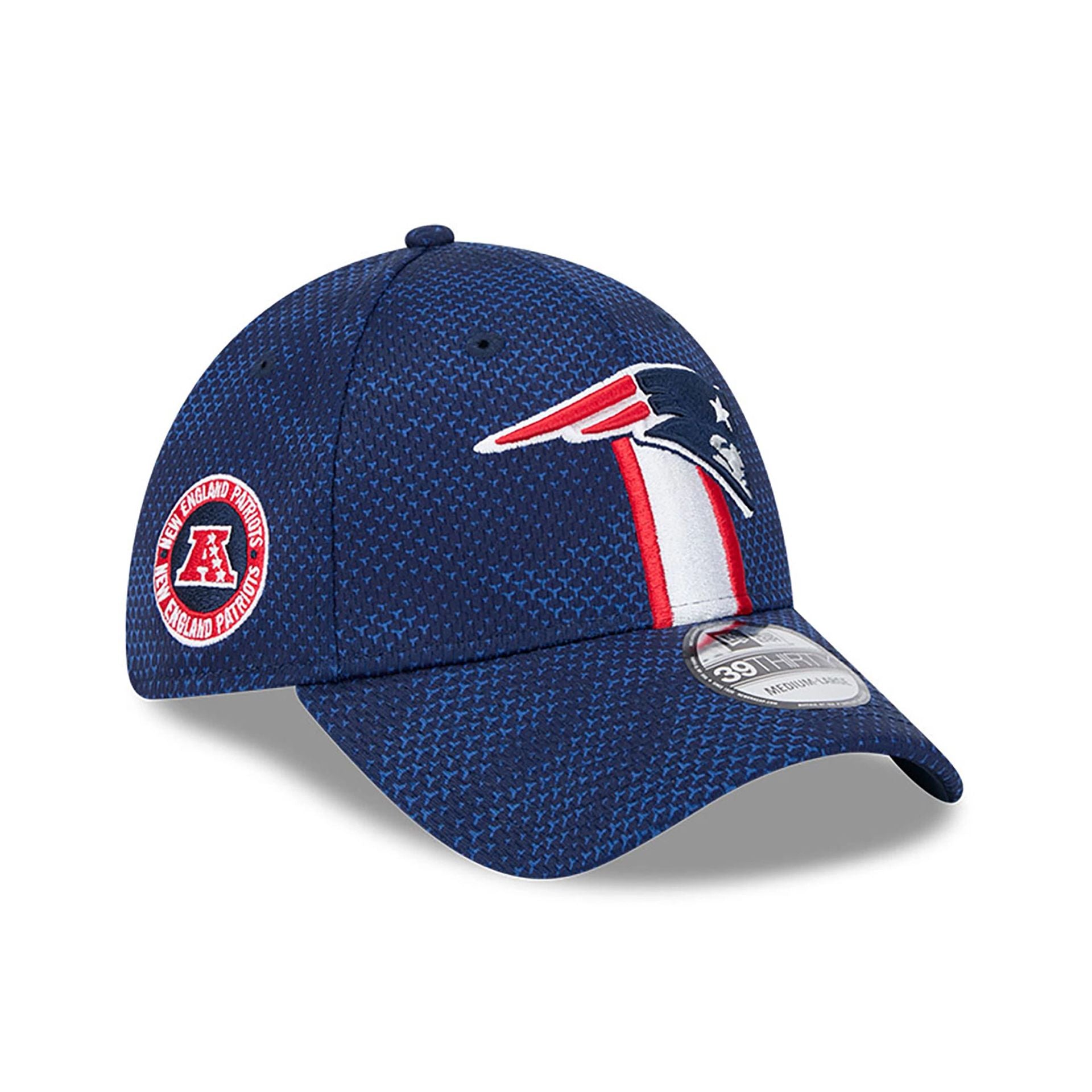 This is a New England Patriots NFL Sideline 2024 Dark Blue 39THIRTY Stretch Fit Cap 1