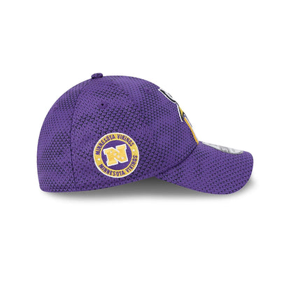 This is a Minnesota Vikings NFL Sideline 2024 Purple 39THIRTY Stretch Fit Cap 6