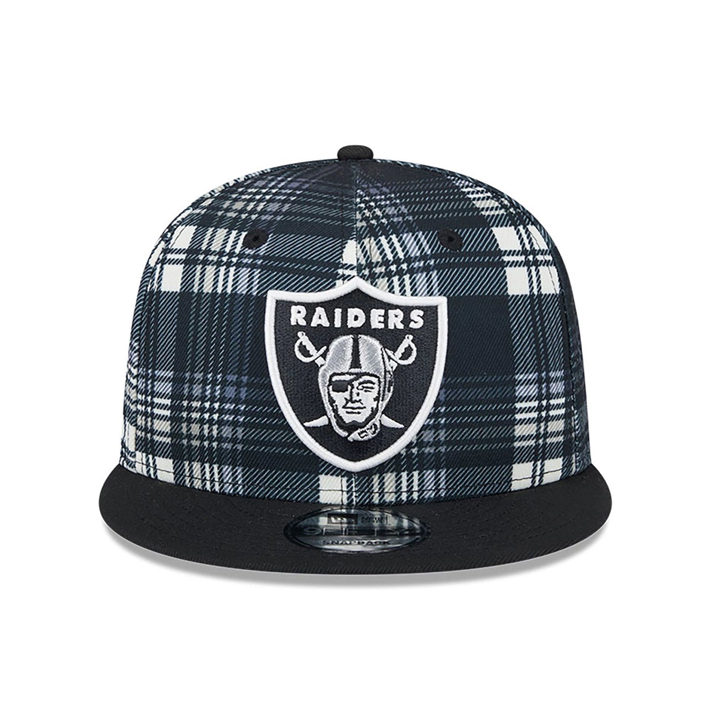 This is a Las Vegas Raiders NFL Sideline 2024 Black 9FIFTY Snapback Cap 3