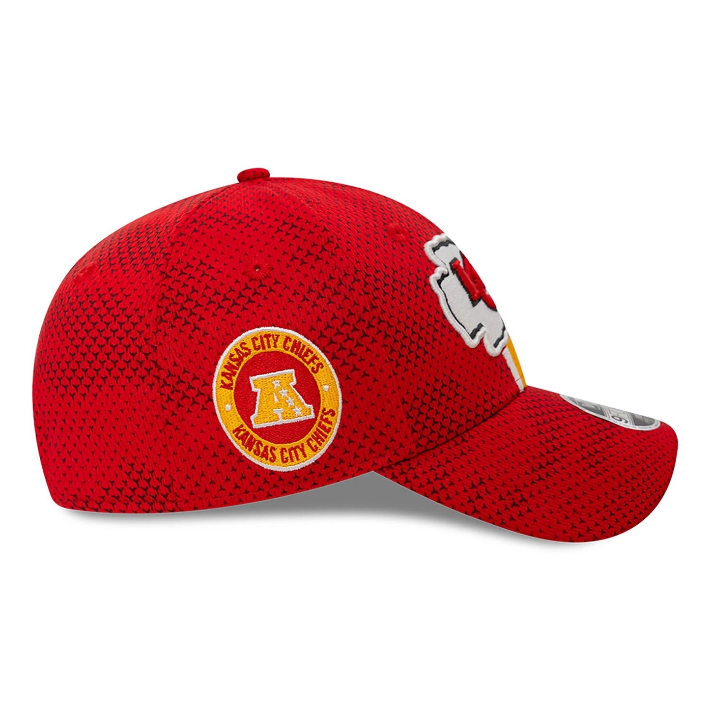 This is a Kansas City Chiefs Youth NFL Sideline 2024 Red 9FORTY Stretch Snap Cap 6