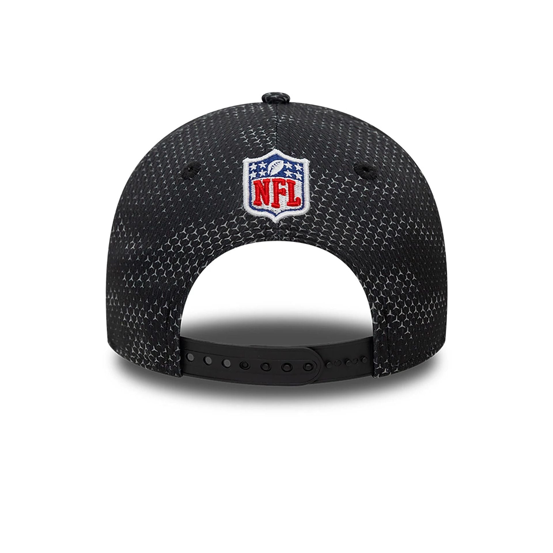 This is a Las Vegas Raiders Youth NFL Sideline 2024 Black 9FORTY Stretch Snap Cap 4