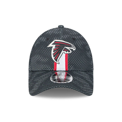 This is a Atlanta Falcons NFL Sideline 2024 Black 9FORTY Stretch Snap Cap 2