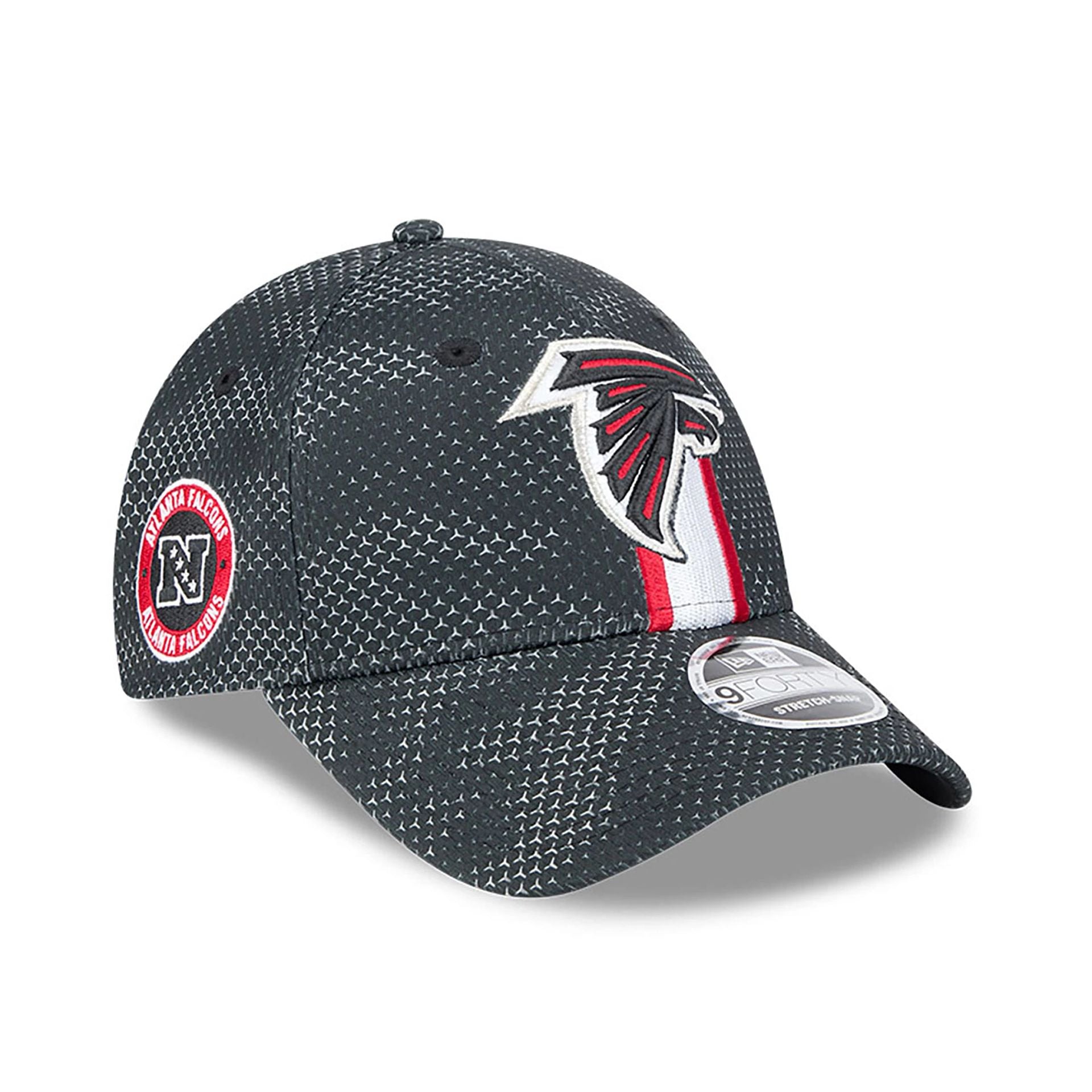 This is a Atlanta Falcons NFL Sideline 2024 Black 9FORTY Stretch Snap Cap 1