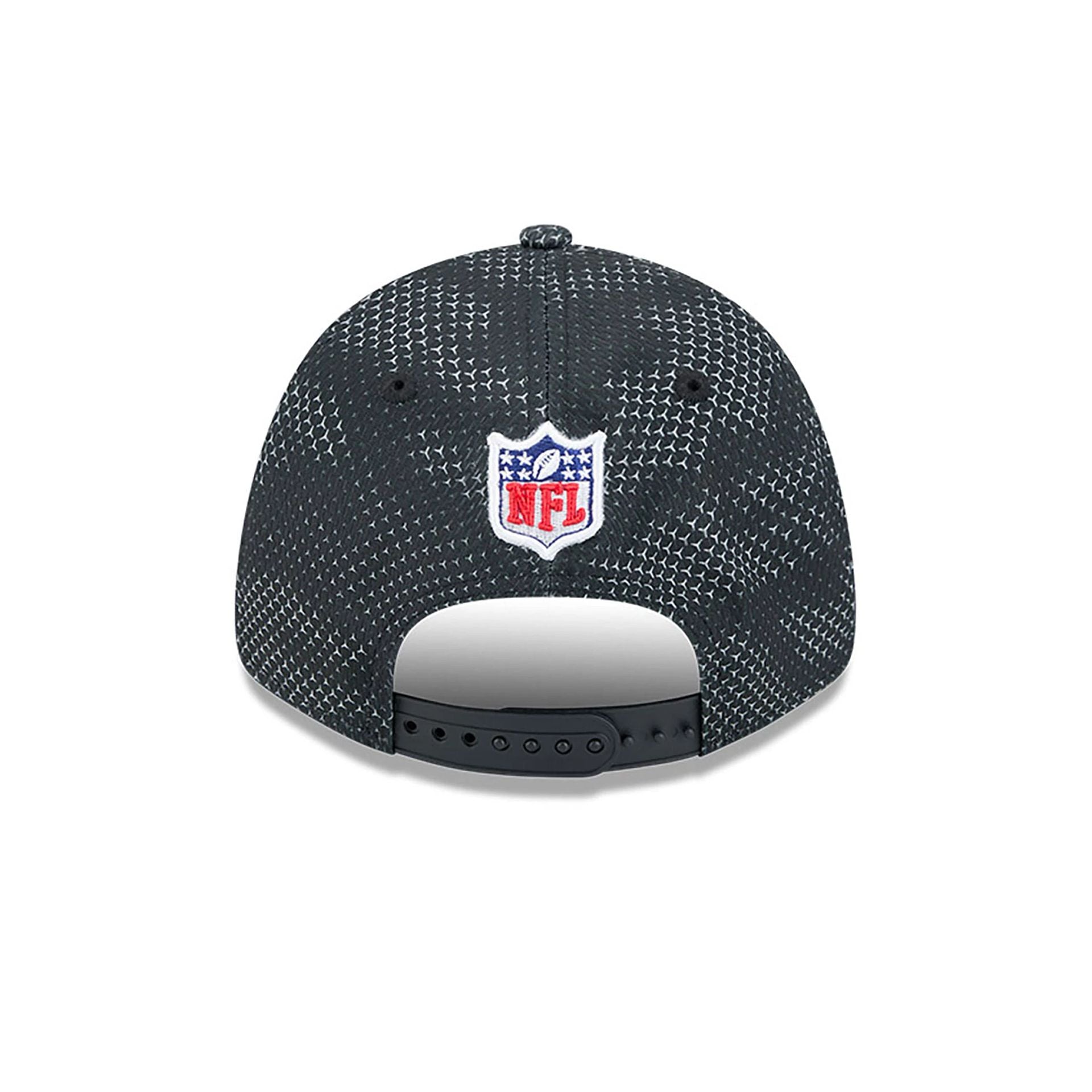 This is a Baltimore Ravens NFL Sideline 2024 Black 9FORTY Stretch Snap Cap 5