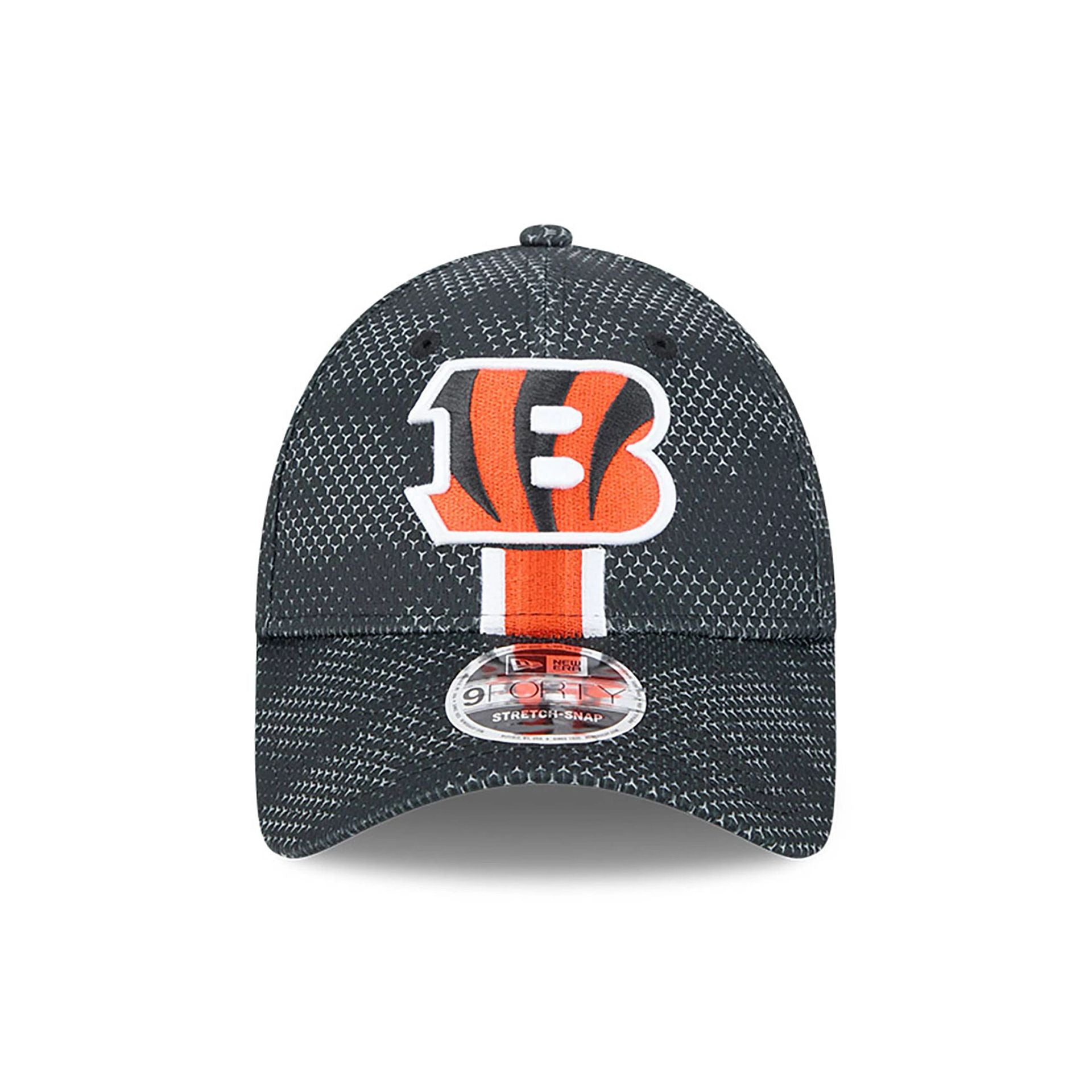 This is a Cincinnati Bengals NFL Sideline 2024 Black 9FORTY Stretch Snap Cap 2