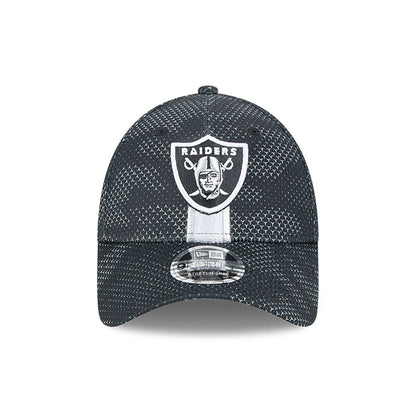 This is a Las Vegas Raiders NFL Sideline 2024 Black 9FORTY Stretch Snap Cap 2