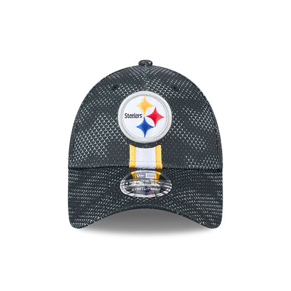 This is a Pittsburgh Steelers NFL Sideline 2024 Black 9FORTY Stretch Snap Cap 2