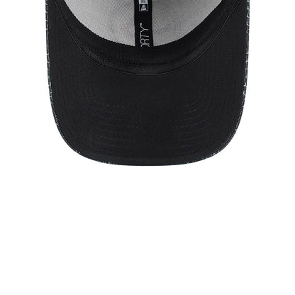 This is a Pittsburgh Steelers NFL Sideline 2024 Black 9FORTY Stretch Snap Cap 4