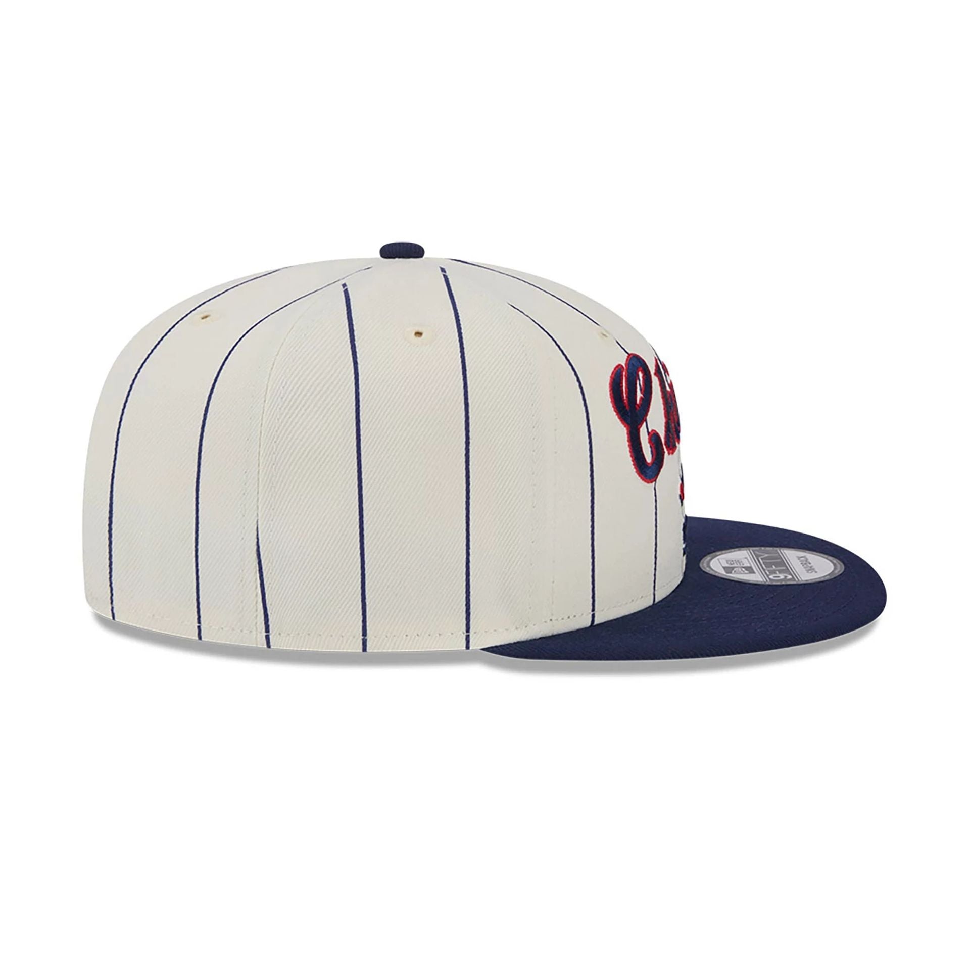 This is a Chicago White Sox Jersey Pinstripe Chrome White 9FIFTY Snapback Cap 6