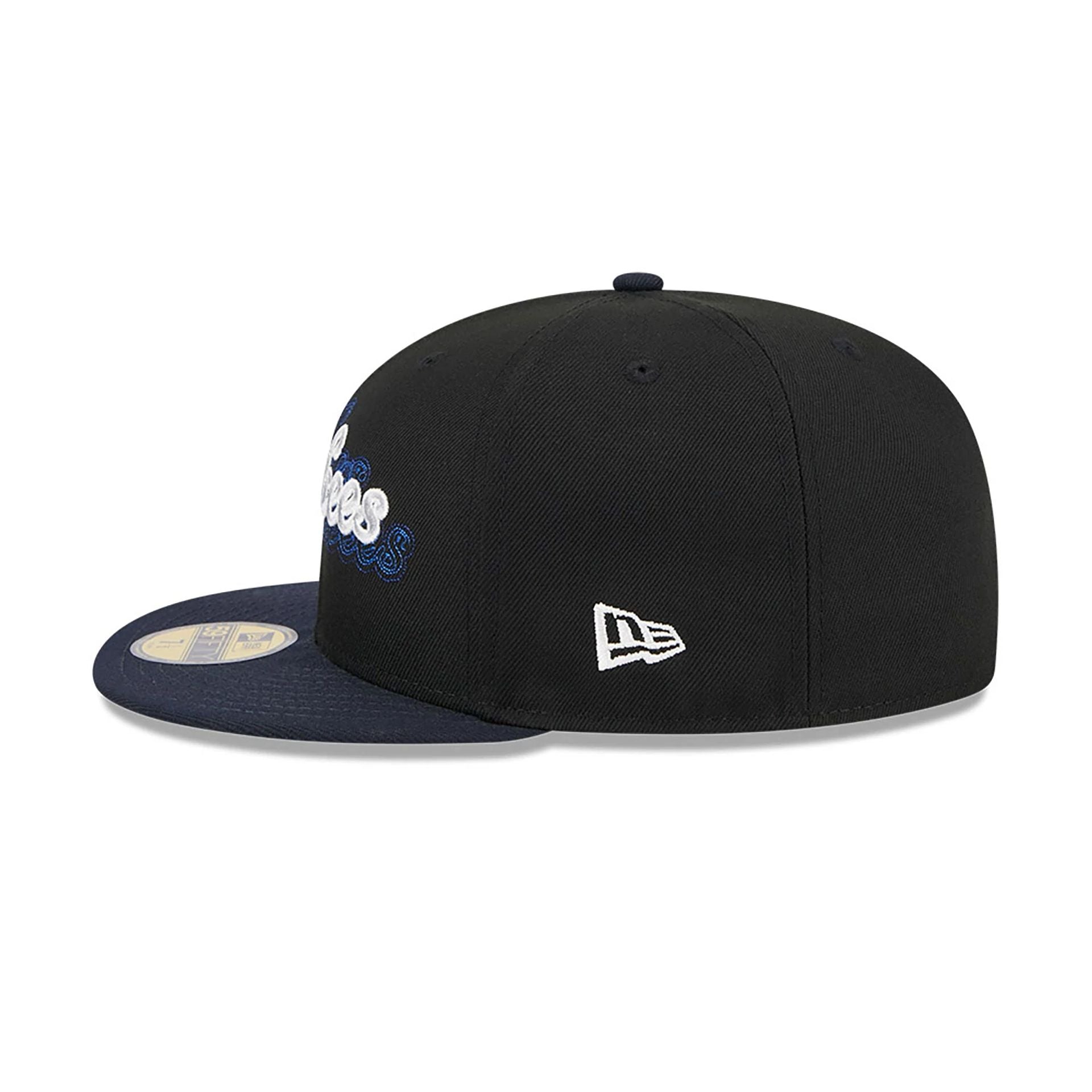 This is a New York Yankees Shadow Stitch Black 59FIFTY Fitted Cap 7