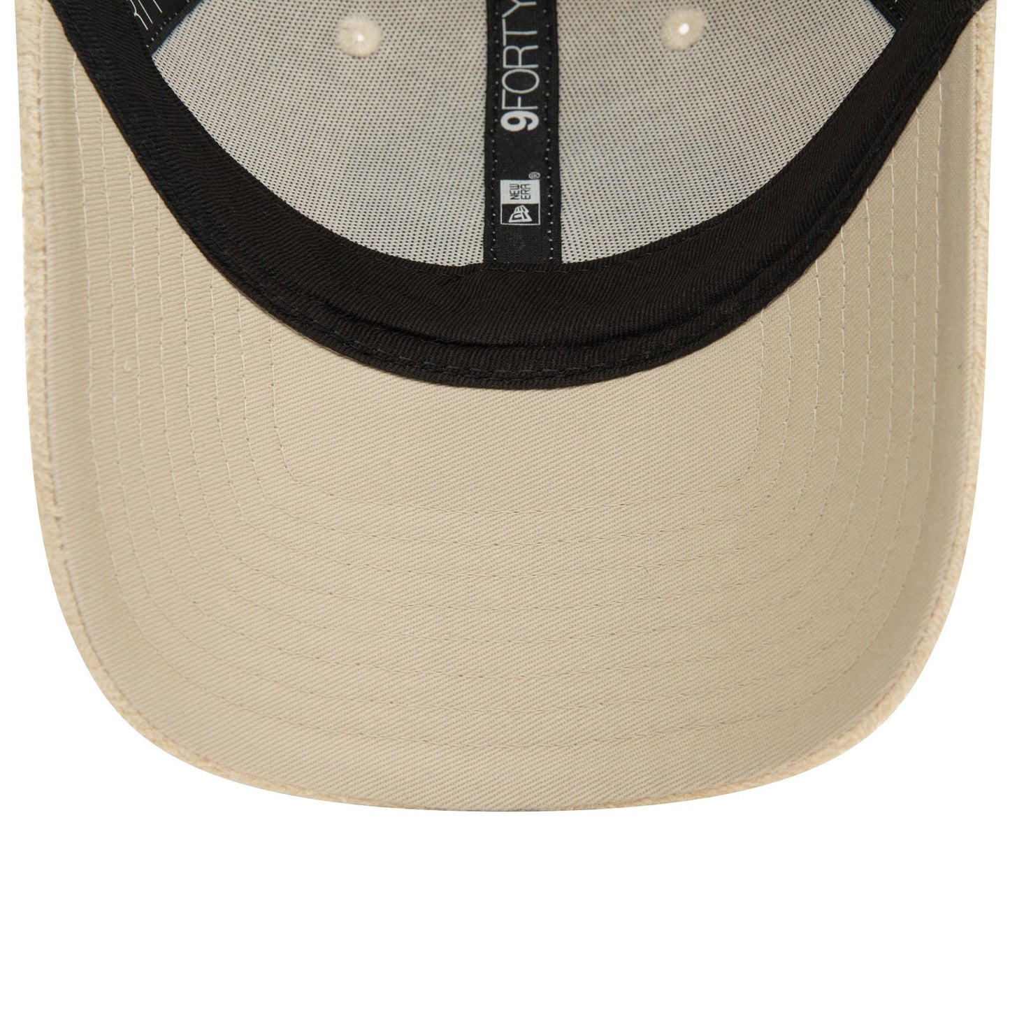 This is a Manchester United FC Terry Light Beige 9FORTY Adjustable Cap 5