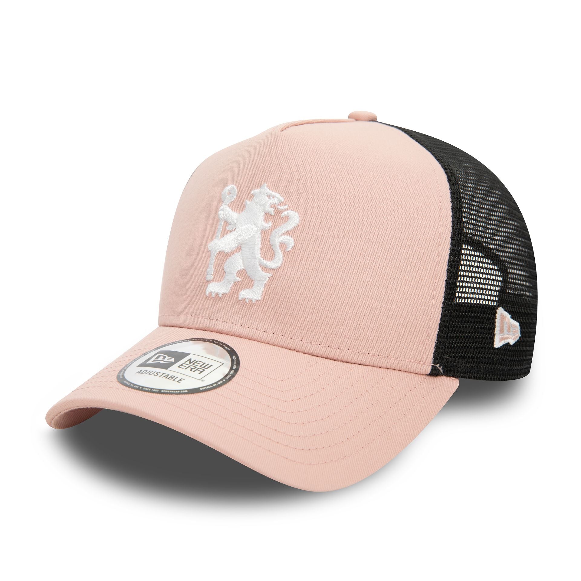 This is a Chelsea FC Lion Crest Seasonal Colour Pastel Pink 9FORTY E-Frame Adjustable Trucker Cap 1