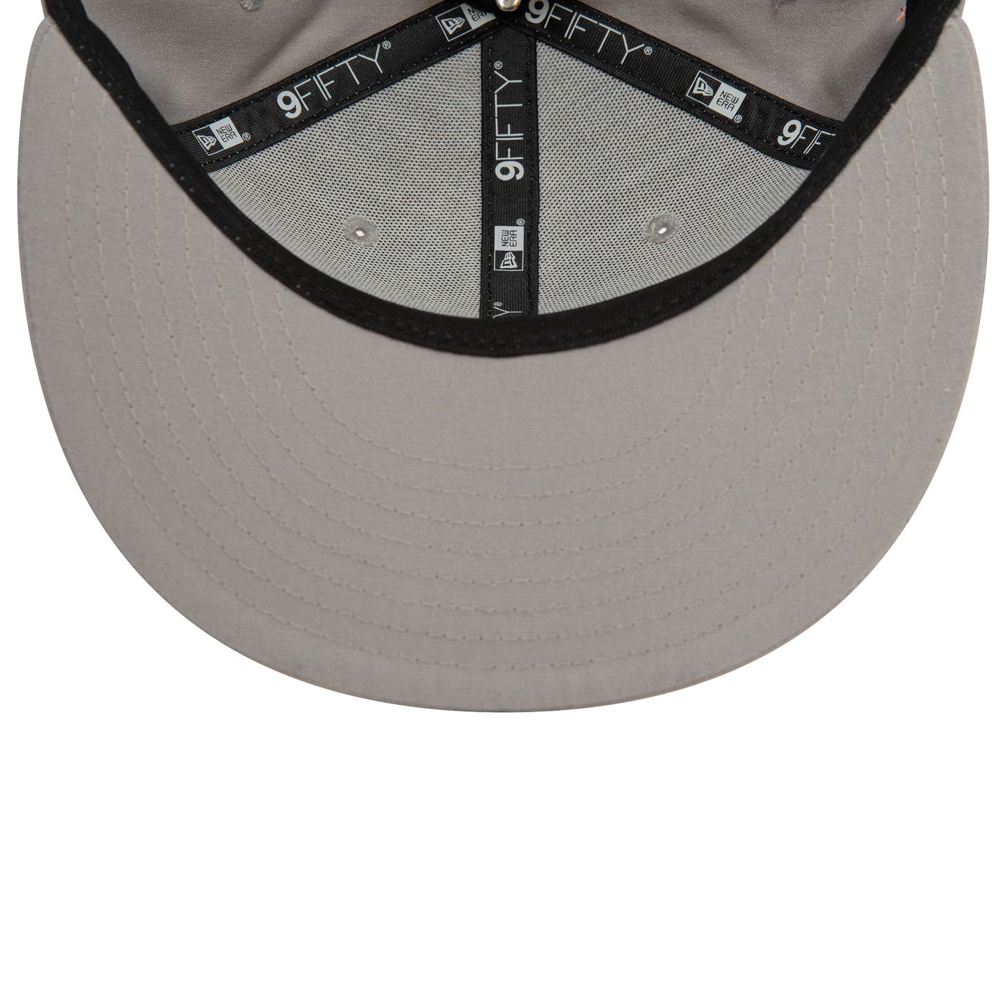 This is a Chelsea FC Repreve Chainstitch Grey 9FIFTY Snapback Cap 5