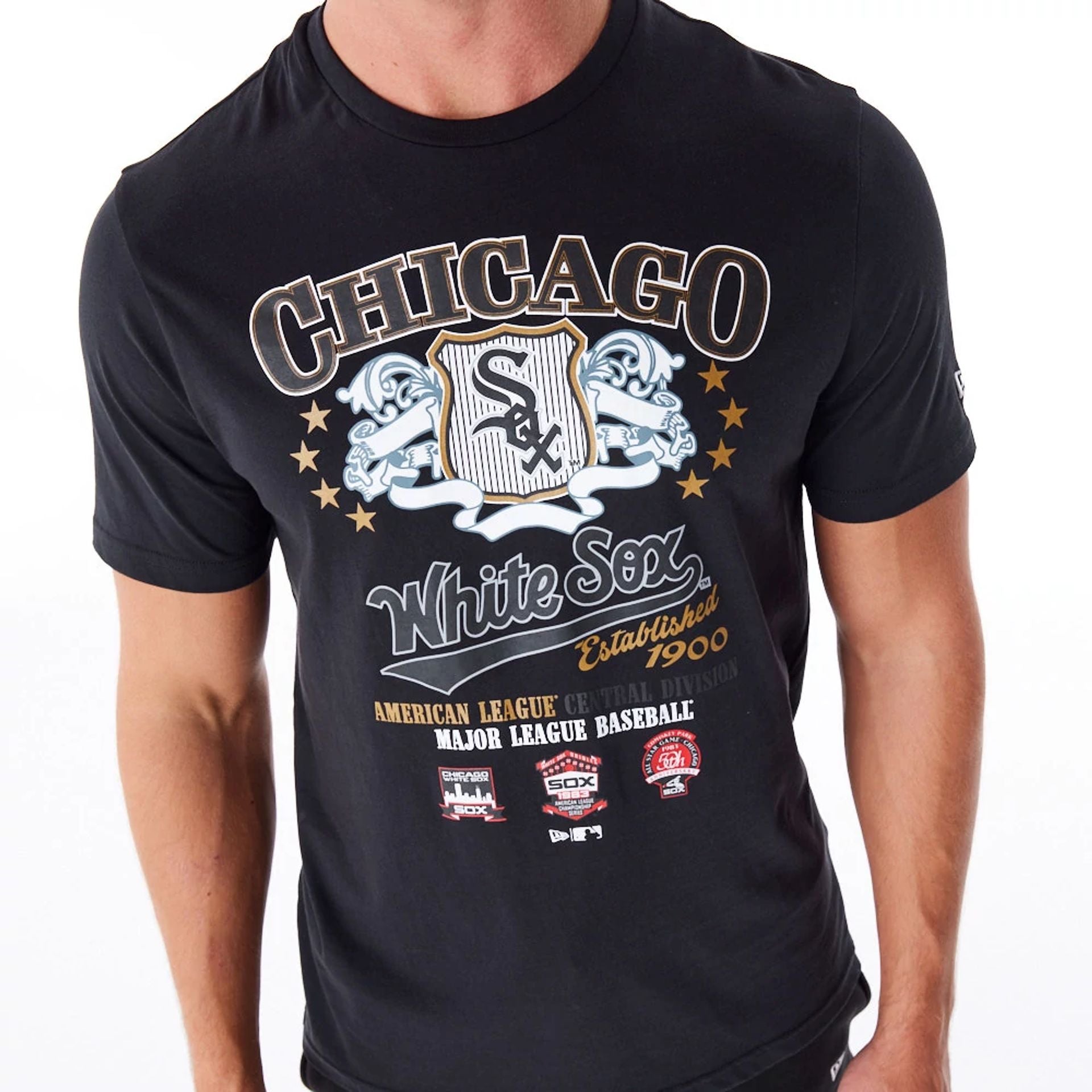 The Male model is wearing Chicago Cubs MLB Badge Graphic Black T-Shirt 1