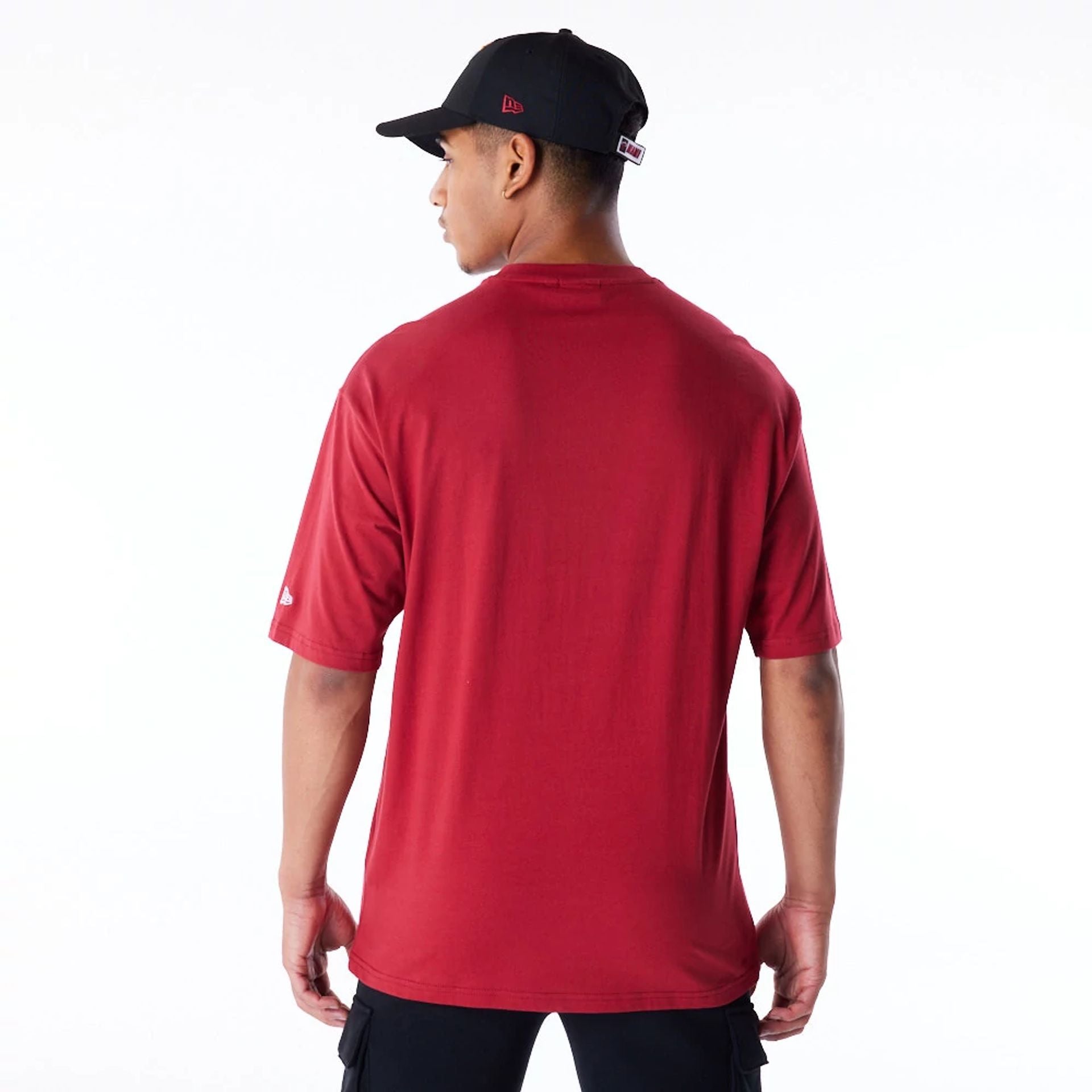 The Male model is wearing Miami Heat NBA Script Dark Red Oversized T-Shirt 4