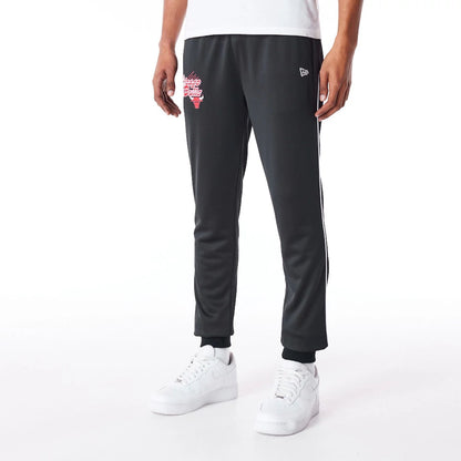 The Male model is wearing Chicago Bulls NBA Script Black Fleece Track Joggers 8