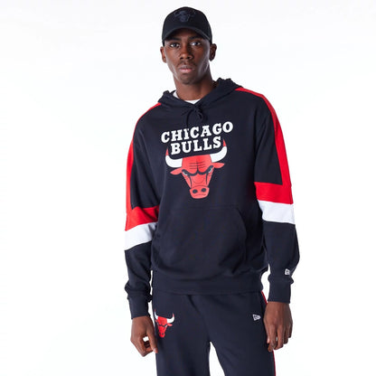 The Male model is wearing Chicago Bulls Colour Block Black Pullover Hoodie  8