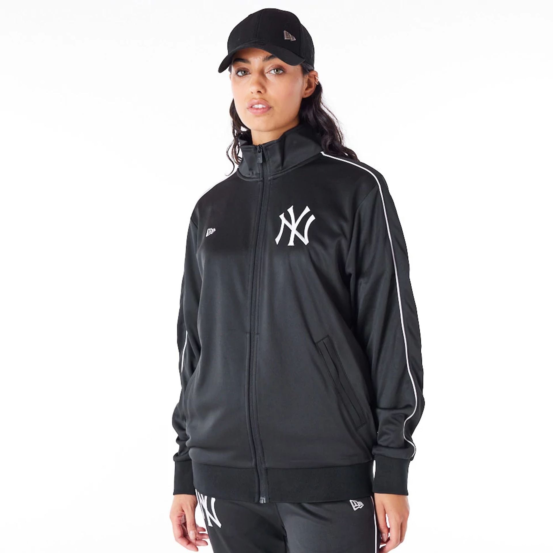 New York Yankees MLB Track Top Black Track Jacket New Era Cap UK