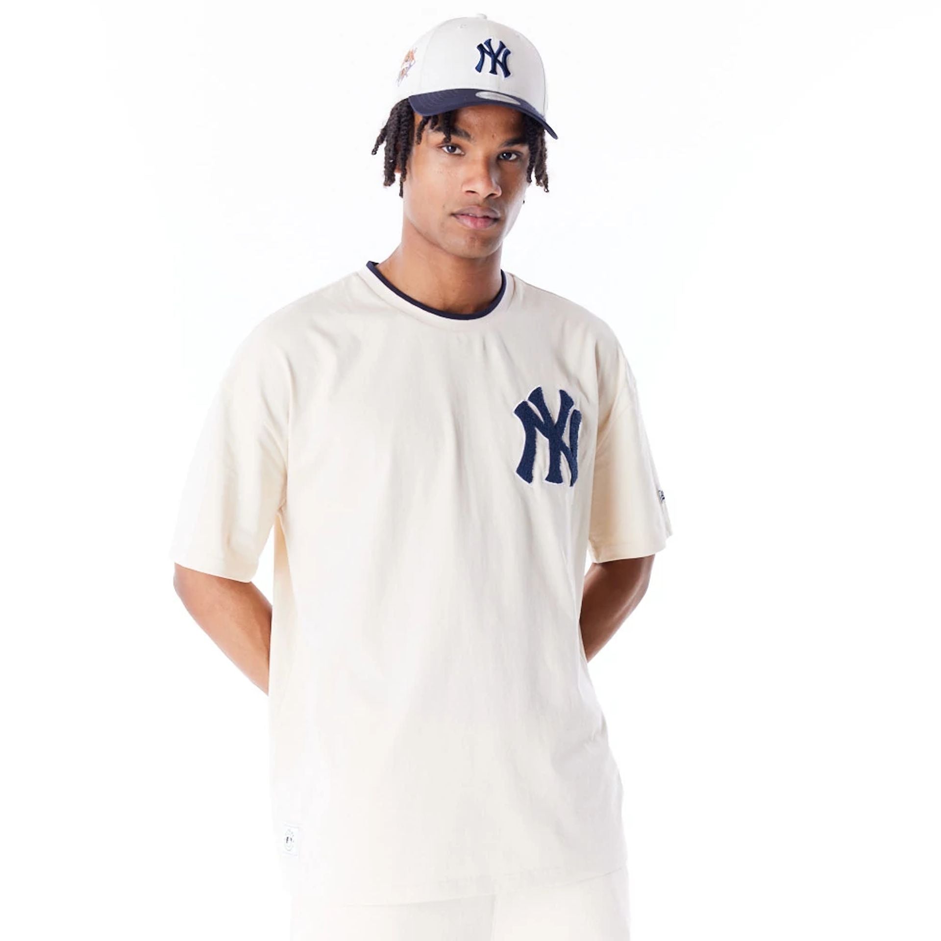 The Male model is wearing New York Yankees World Series Light Beige Drop Shoulder T-Shirt  10