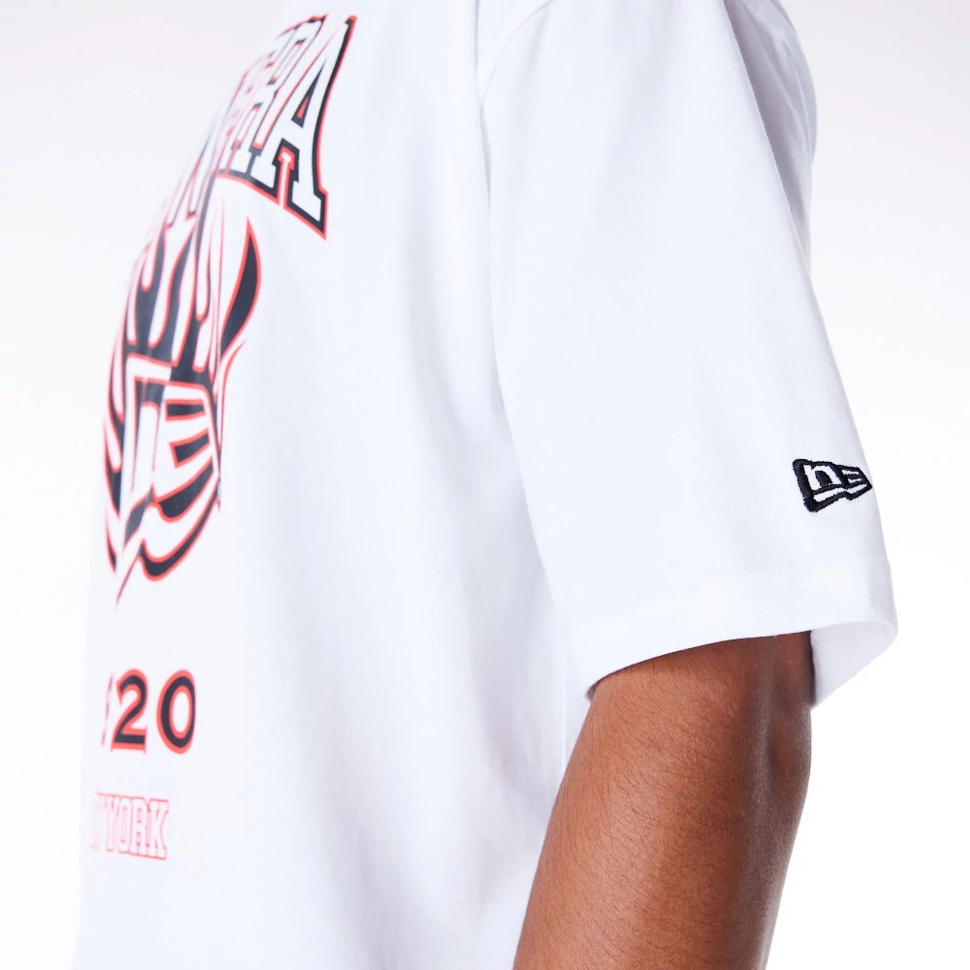 The Male model is wearing New Era Flag Flame White Oversized T-Shirt 2