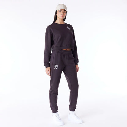 The Female model is wearing Detroit Tigers Womens MLB League Essential Dark Brown Fleece Joggers 2