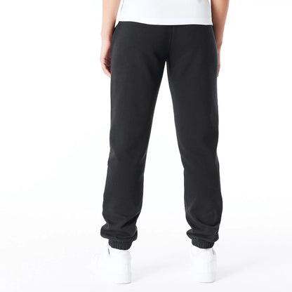 The Female model is wearing New York Yankees Womens MLB League Essential Black Fleece Joggers 5