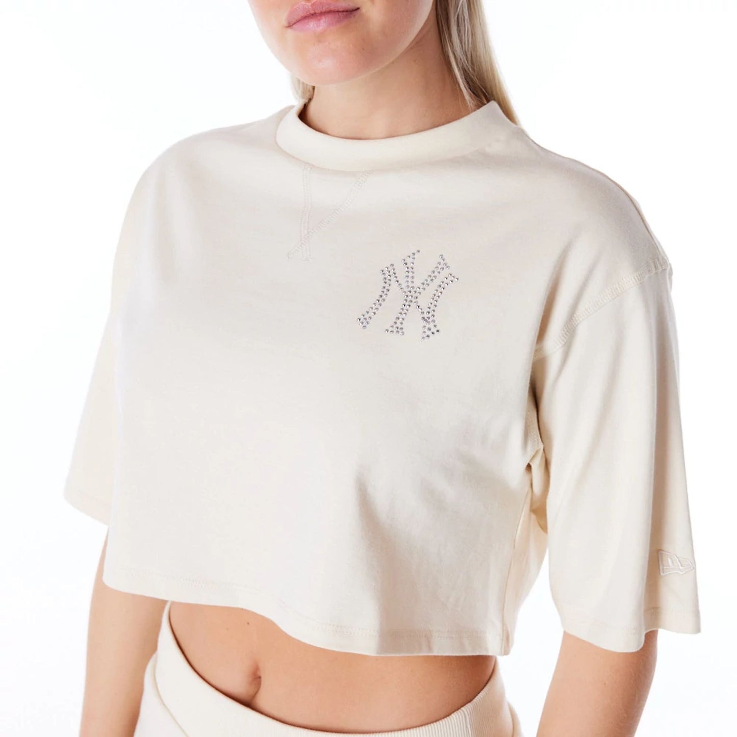 The Female model is wearing New York Yankees Womens MLB Diamante Stone Crop T-Shirt 2