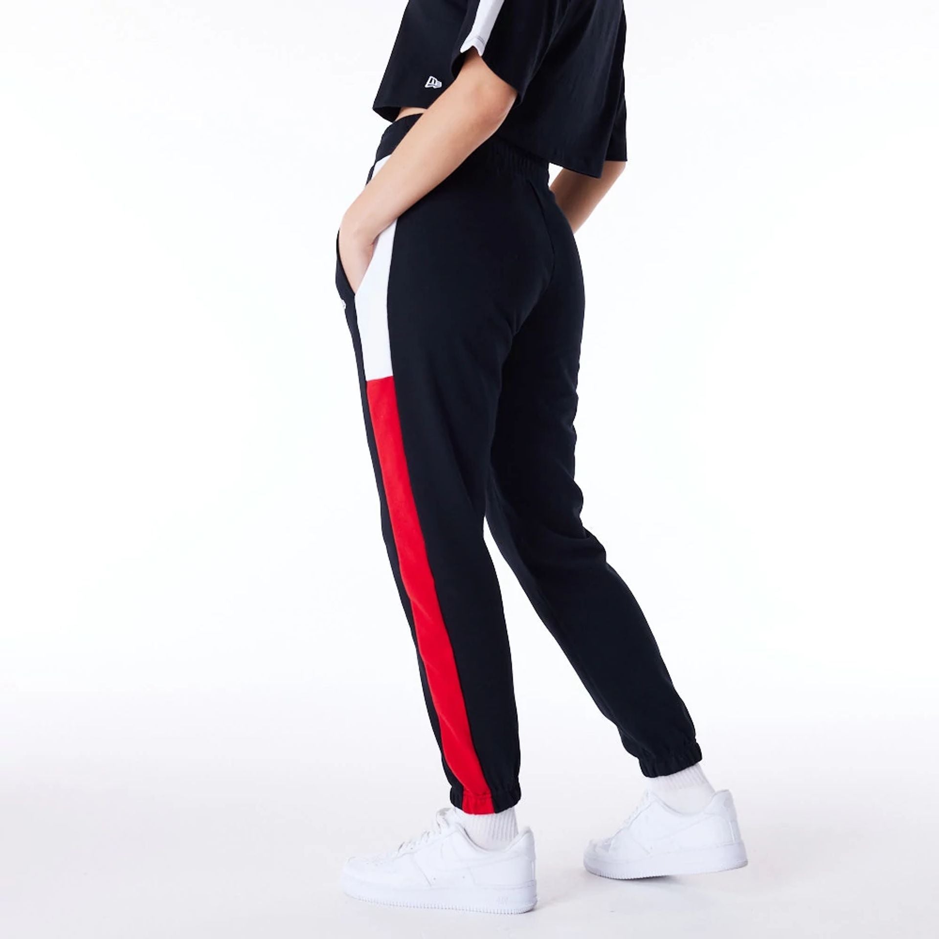 The Female model is wearing Chicago Bulls Womens NBA Colour Block Black Fleece Joggers 8