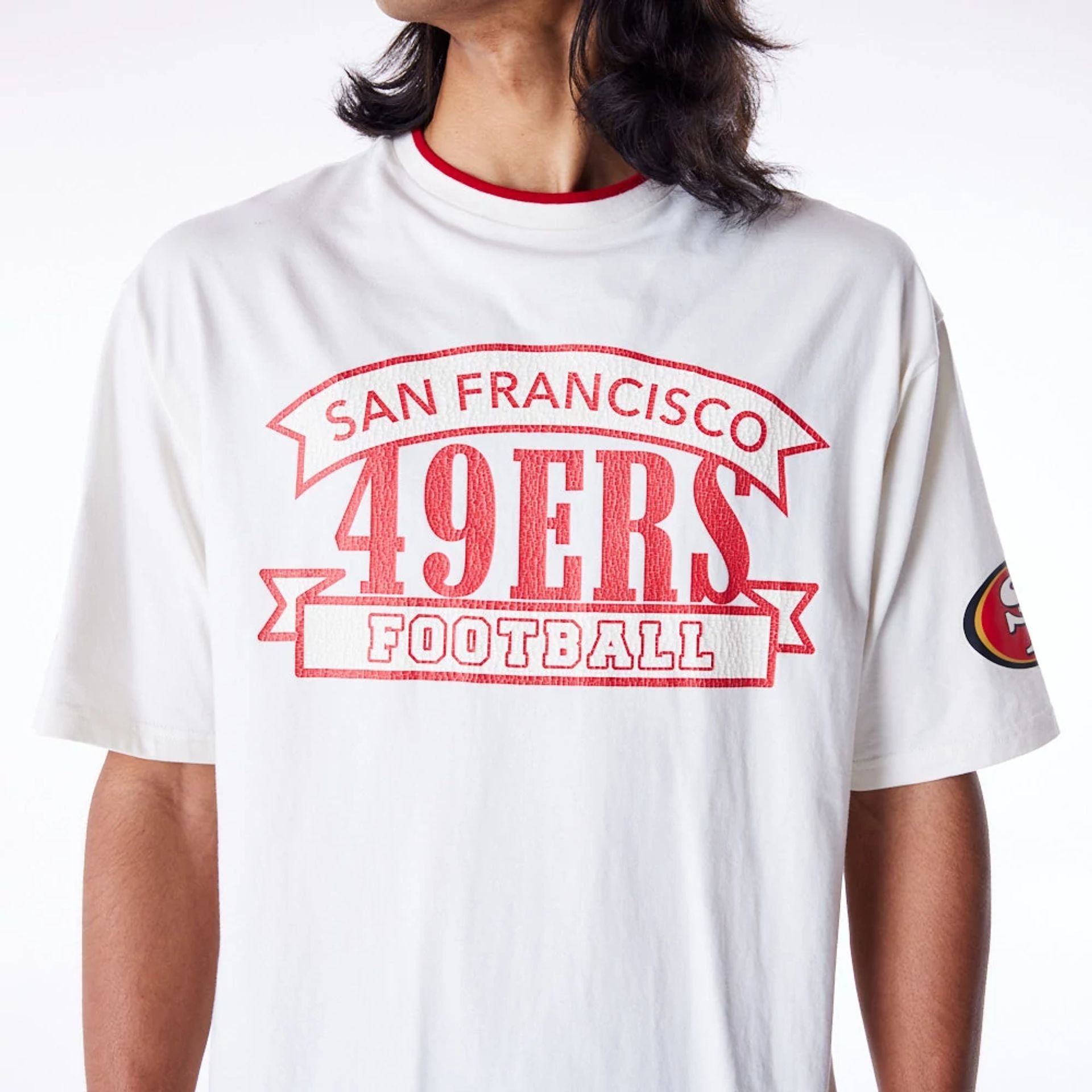 The Male model is wearing San Francisco 49ers NFL Graphic Open White Oversized T-Shirt 4