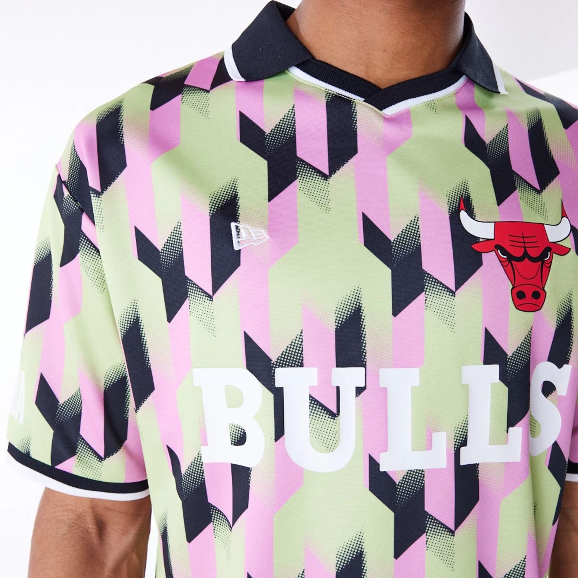 The Male model is wearing Chicago Bulls NBA Soccer Pastel Green T-Shirt 6