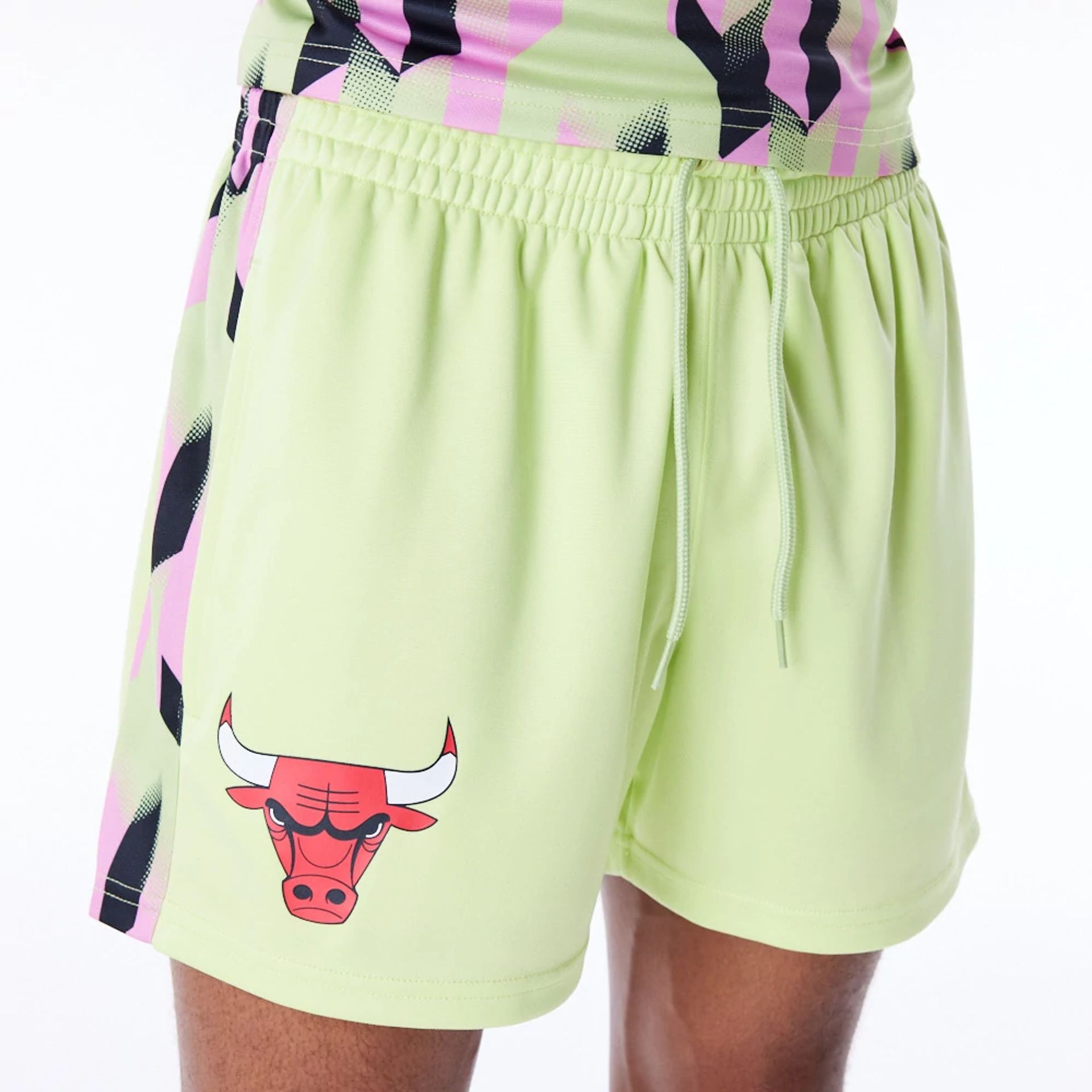 The Male model is wearing Chicago Bulls NBA Soccer Pastel Green Short Shorts 4