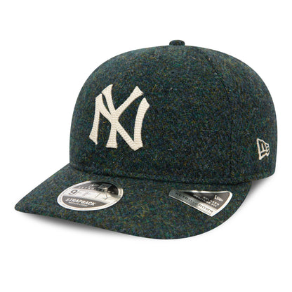 This is a New York Yankees MLB Harris Tweed Navy Retro Crown 9FIFTY Cap 1