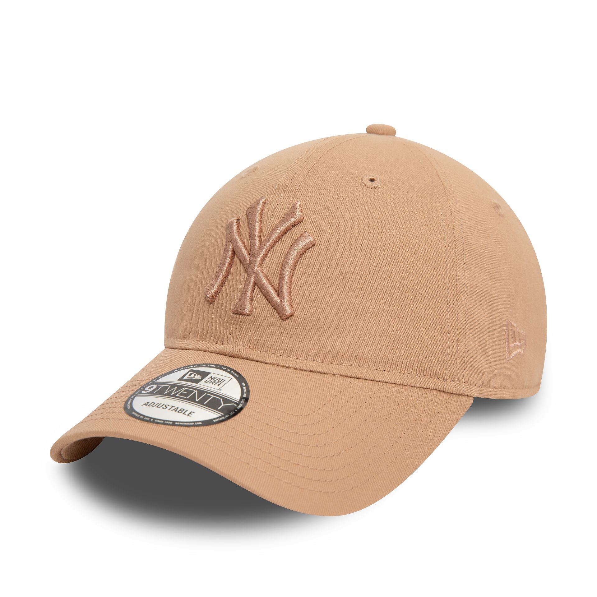 This is a New York Yankees League Essential Beige 9TWENTY Adjustable Cap 1