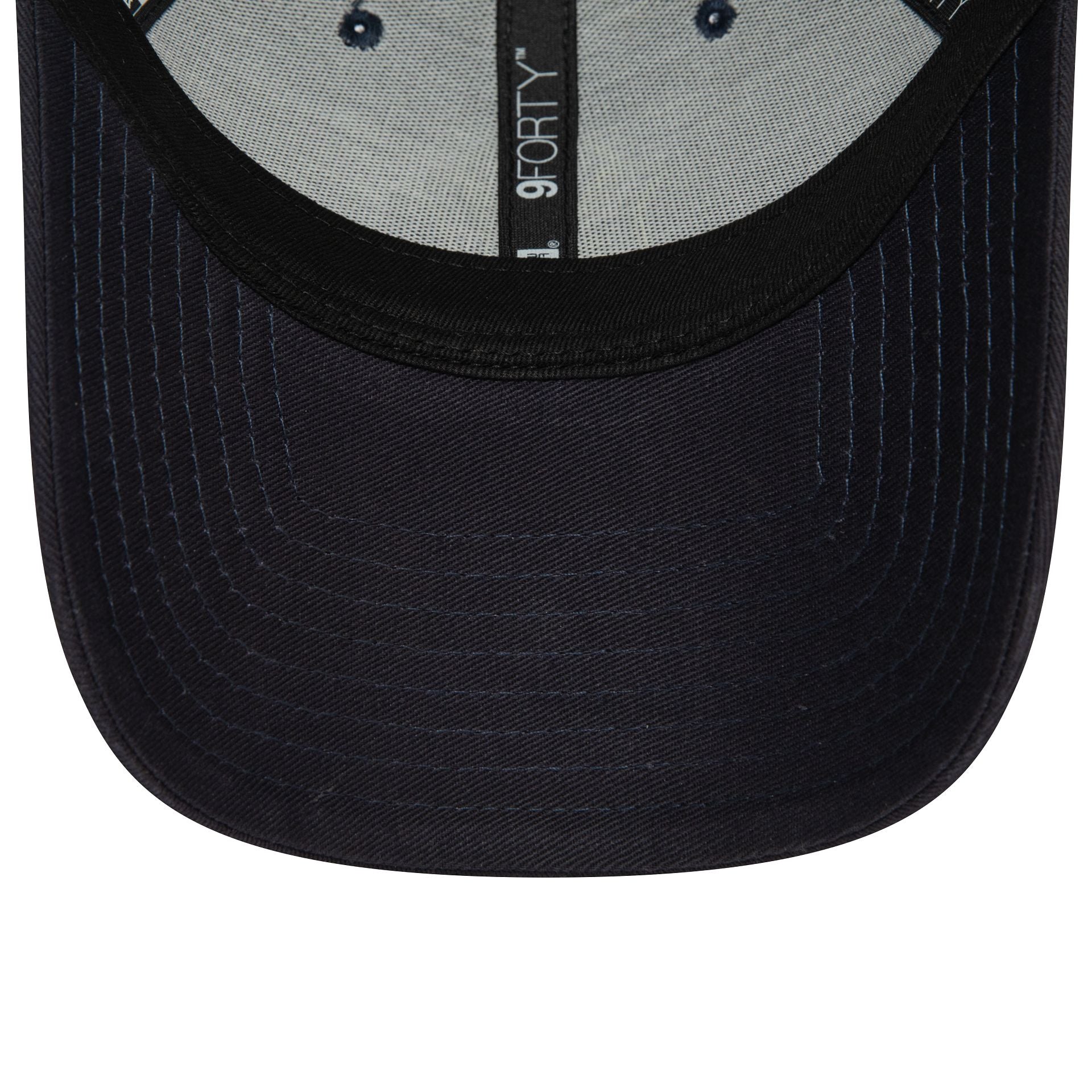 This is a New York Yankees Team Outline Navy 9FORTY Adjustable Cap 5