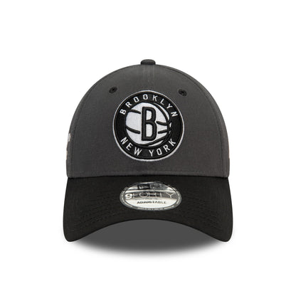 This is a Brooklyn Nets NBA Side Patch Dark Grey 9FORTY Adjustable Cap 3