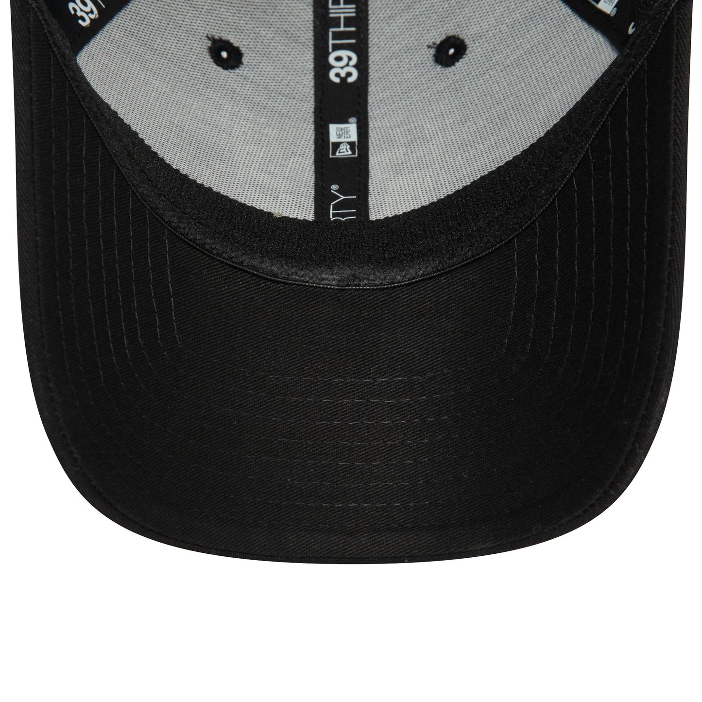 This is a Las Vegas Raiders Monochrome Black 39THIRTY Stretch Fit Cap 5