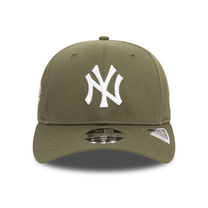 This is a New York Yankees World Series Green 9FIFTY Stretch Snap Cap 2