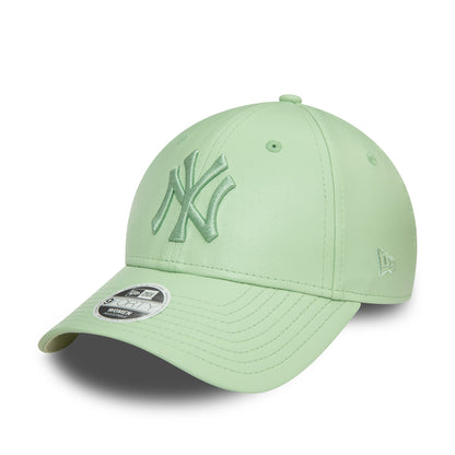 This is a New York Yankees Womens Pu Leather Green 9FORTY Adjustable Cap 1