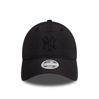 This is a New York Yankees Womens Nylon Black 9TWENTY Adjustable Cap 2